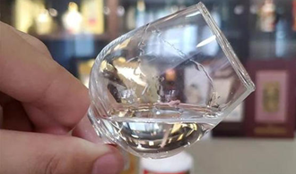 琼浆玉液满芬芳，赖茅传承蓝带你正确品味酱香白酒