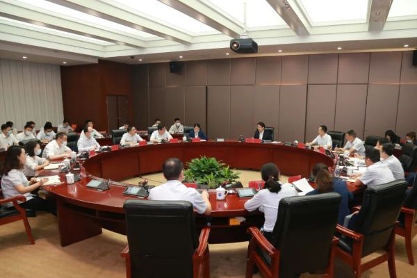 丁雄军为基层党组织宣讲省第十三次党代会精神