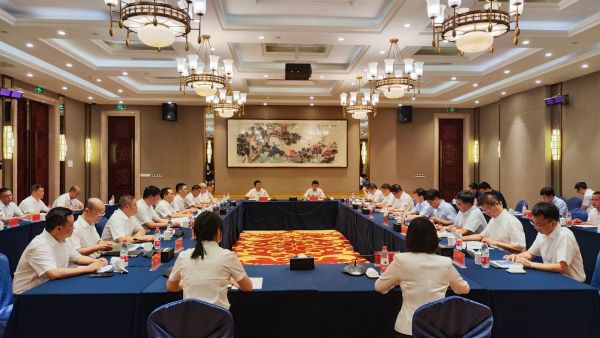 茅台集团与习酒集团交流座谈
