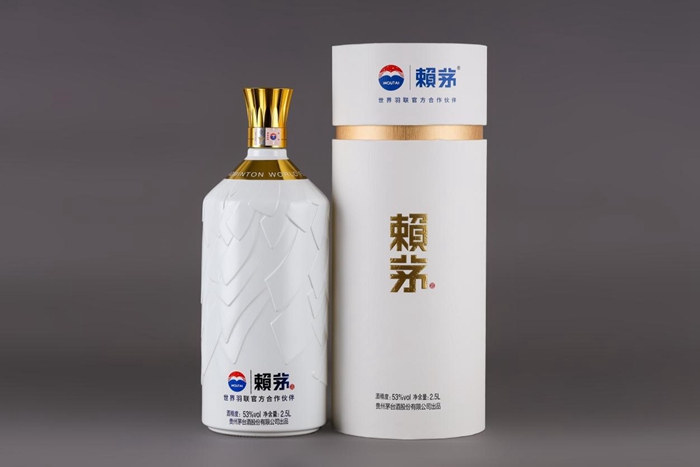 为什么酒友们都爱收藏高档酱香白酒？