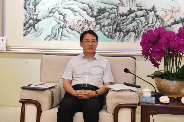 丁雄军讲话